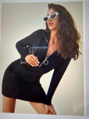 Black Ribbed Zip-Front Long Sleeve Dress